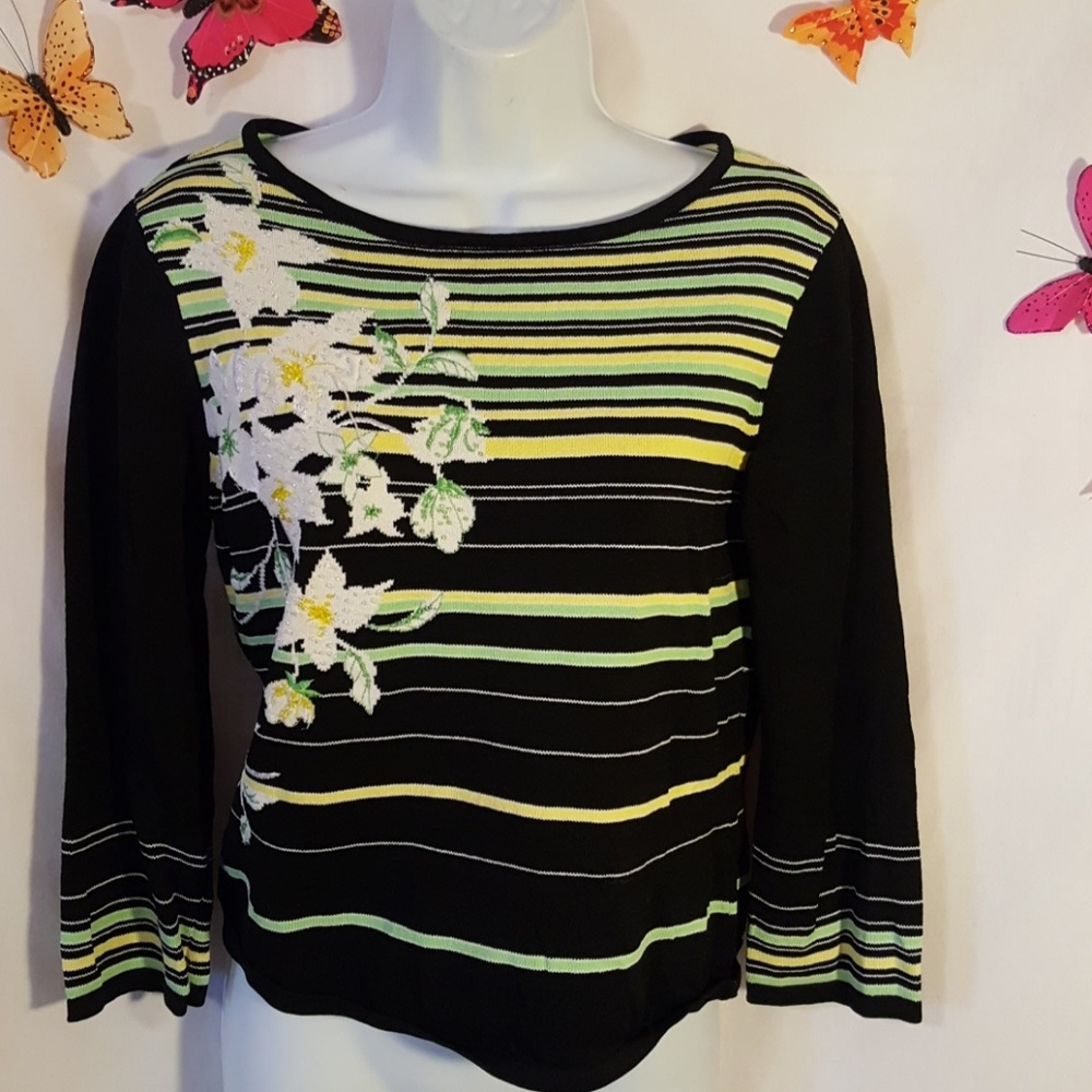 Nancy Bolen Womens Sweater Floral - Sz Medium.